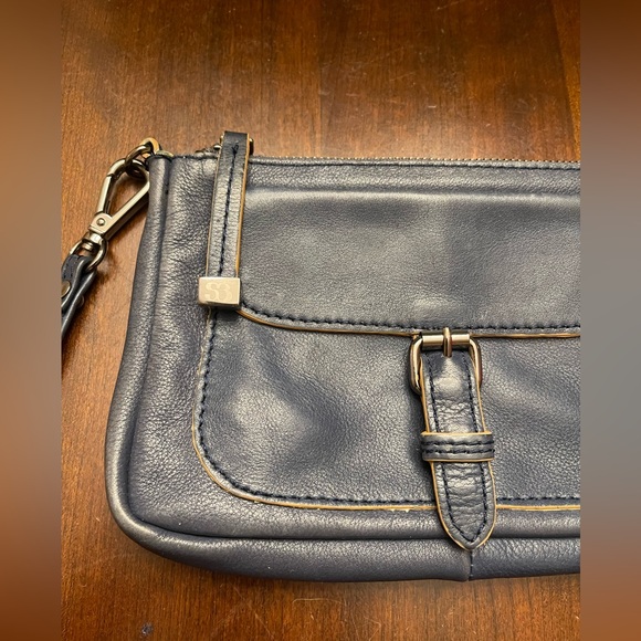 Salvador Bachiller Crossbody Bag - Picture 5 of 11